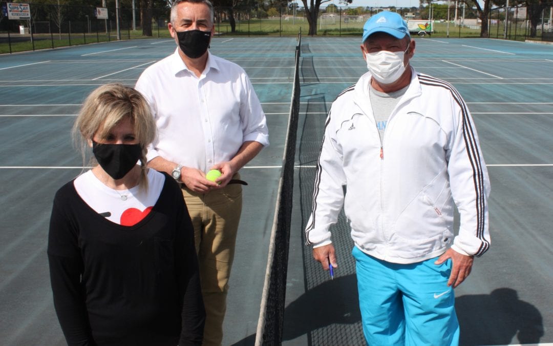 UPGRADED SURFACES FOR TRARALGON TENNIS COURTS