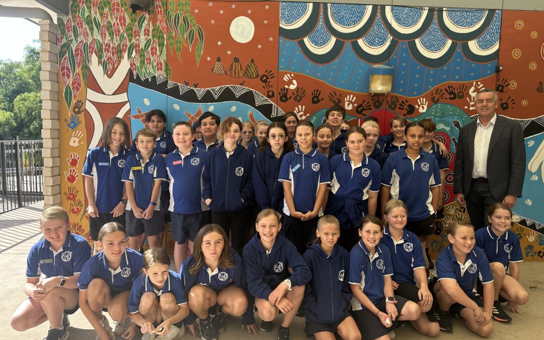 CHESTER VISITS EAGLE POINT PRIMARY SCHOOL